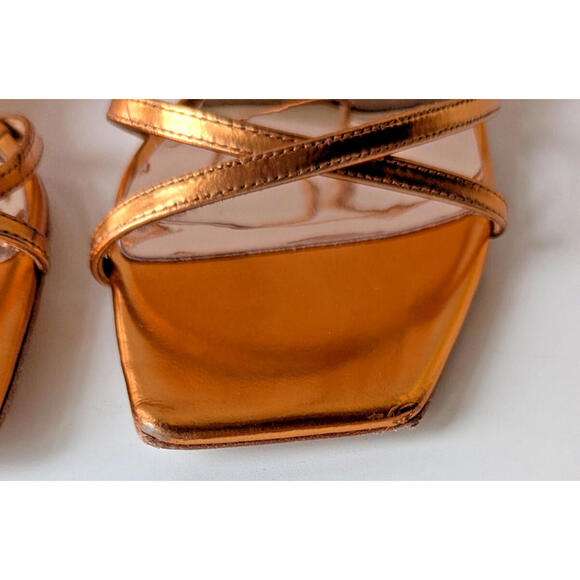 Badgley Mischka Ivanka Gold Strappy Heels Sz 6~ 3.5" Block Heel Open Toe Club - Picture 4 of 9